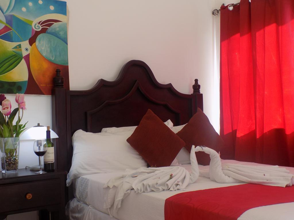 Hotel Los Pinos Managua Buitenkant foto