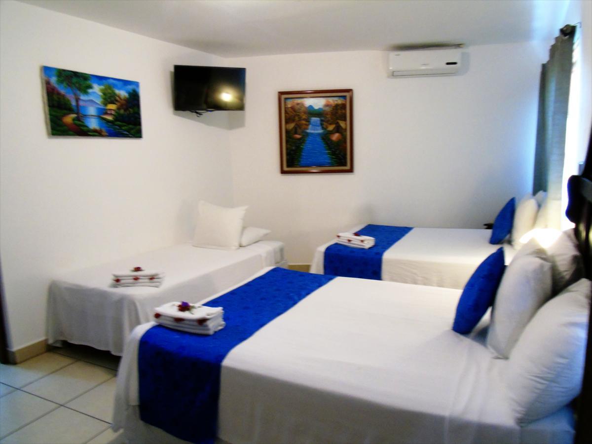 Hotel Los Pinos Managua Buitenkant foto